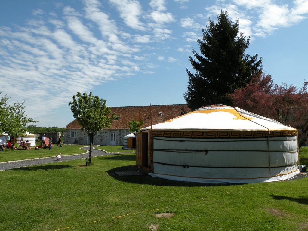 Yourte Nomade-Lodge Les Ecrennes Zewnętrze zdjęcie