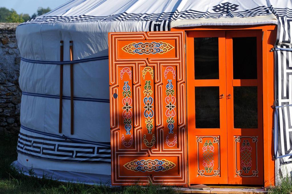 Yourte Nomade-Lodge Les Ecrennes Zewnętrze zdjęcie