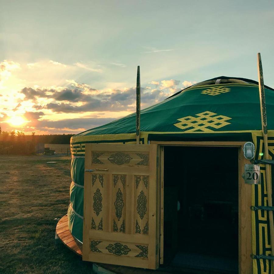 Yourte Nomade-Lodge Les Ecrennes Zewnętrze zdjęcie