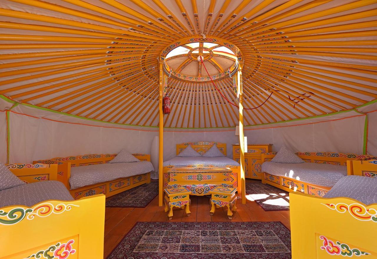 Yourte Nomade-Lodge Les Ecrennes Zewnętrze zdjęcie